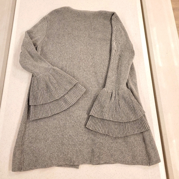 LOFT gray open cardigan with ruffle sleeves 100% Cotton Sz M - Picture 2 of 8